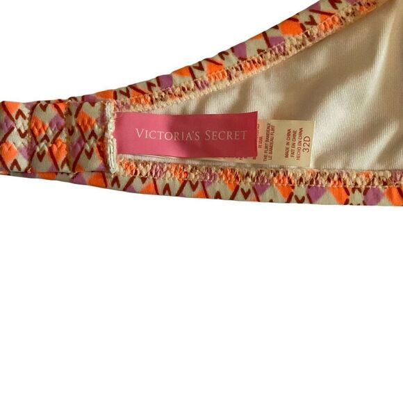 Victoria’s Secret Swim Top Hook Back Closure Orange Purple Green Paisley 32D - Picture 3 of 10